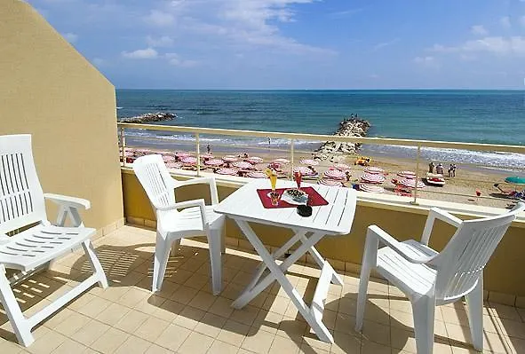 Residence Levante Misano Adriatico Italia