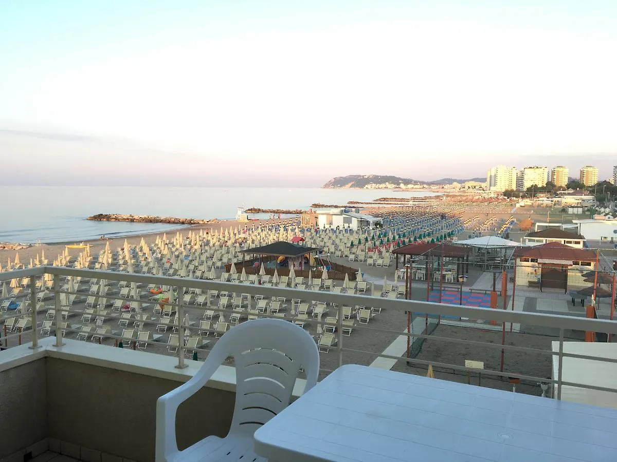 Residence Levante Misano Adriatico 3*,  Italia